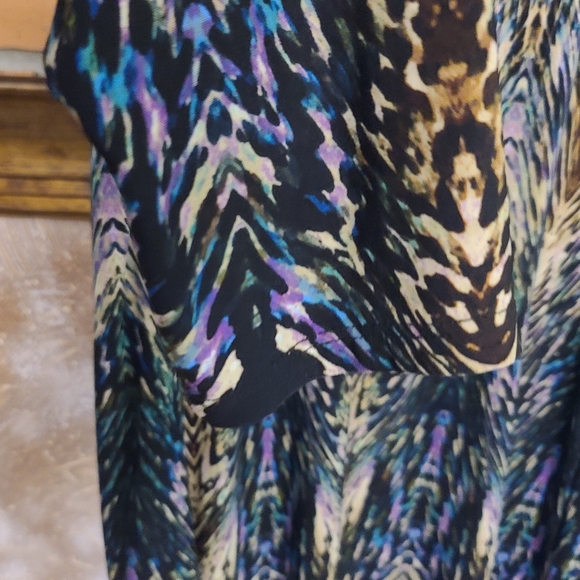 Cato Multi-colored Patterned Blouse Large - Picture 5 of 14